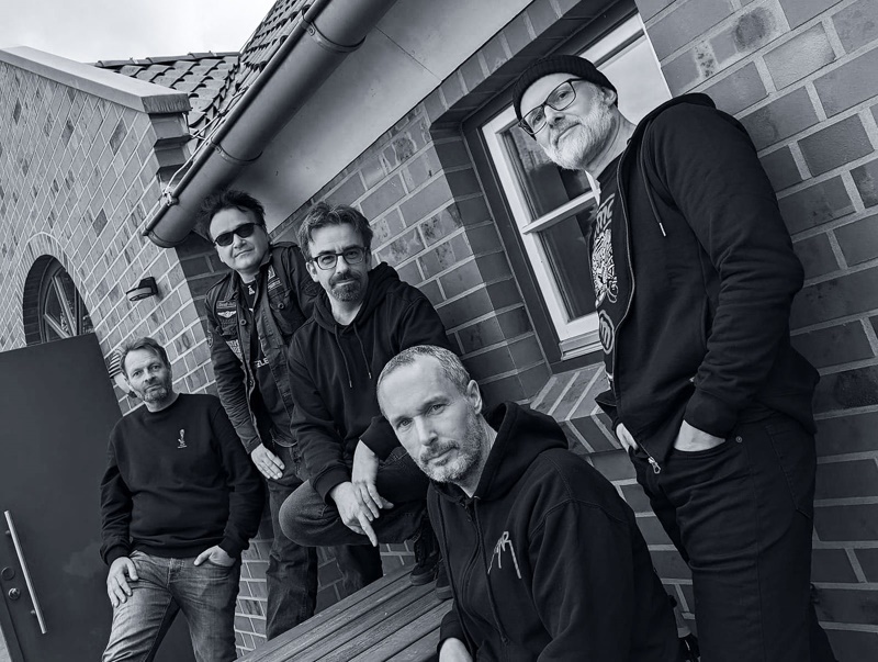 Local Radio’s Rocking Safari: Deaf-Act und Twist Of Fate