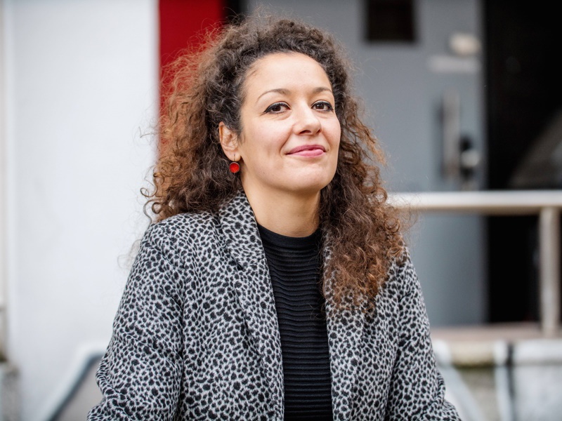 Donka Dimova – Mehrfamilienhaus ohne Aussicht