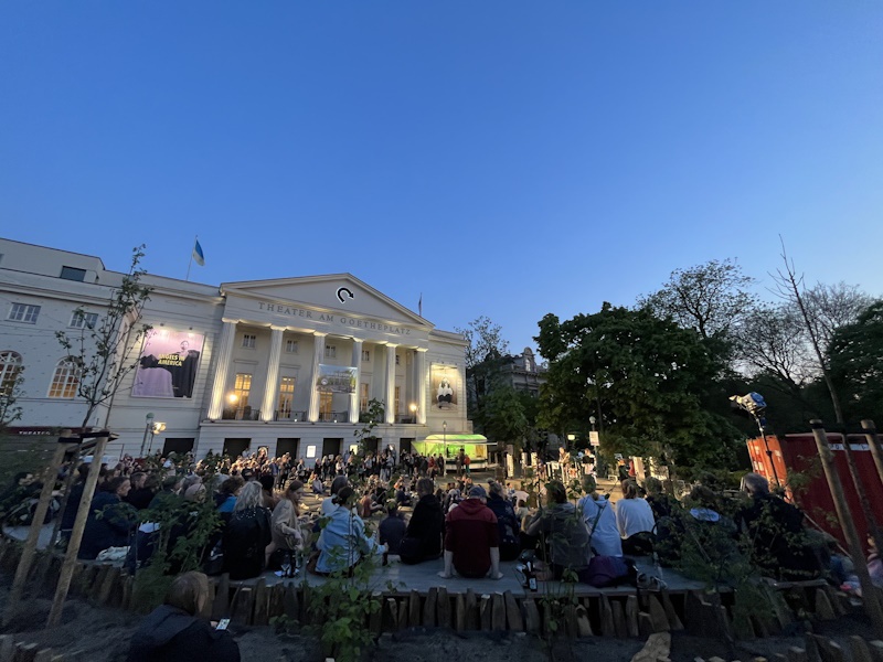 Mittenmang Straßentheater
